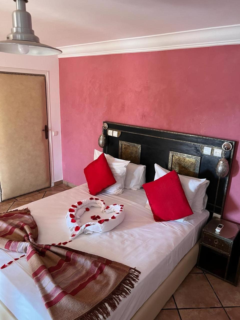Villa Tata Marie Maison D'Hotes Marrakech マラケシュ エクステリア 写真