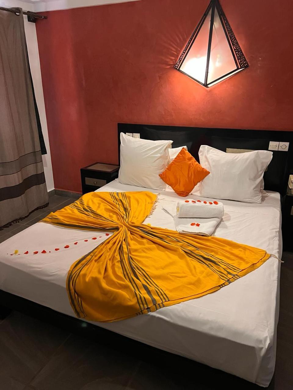 Villa Tata Marie Maison D'Hotes Marrakech マラケシュ エクステリア 写真