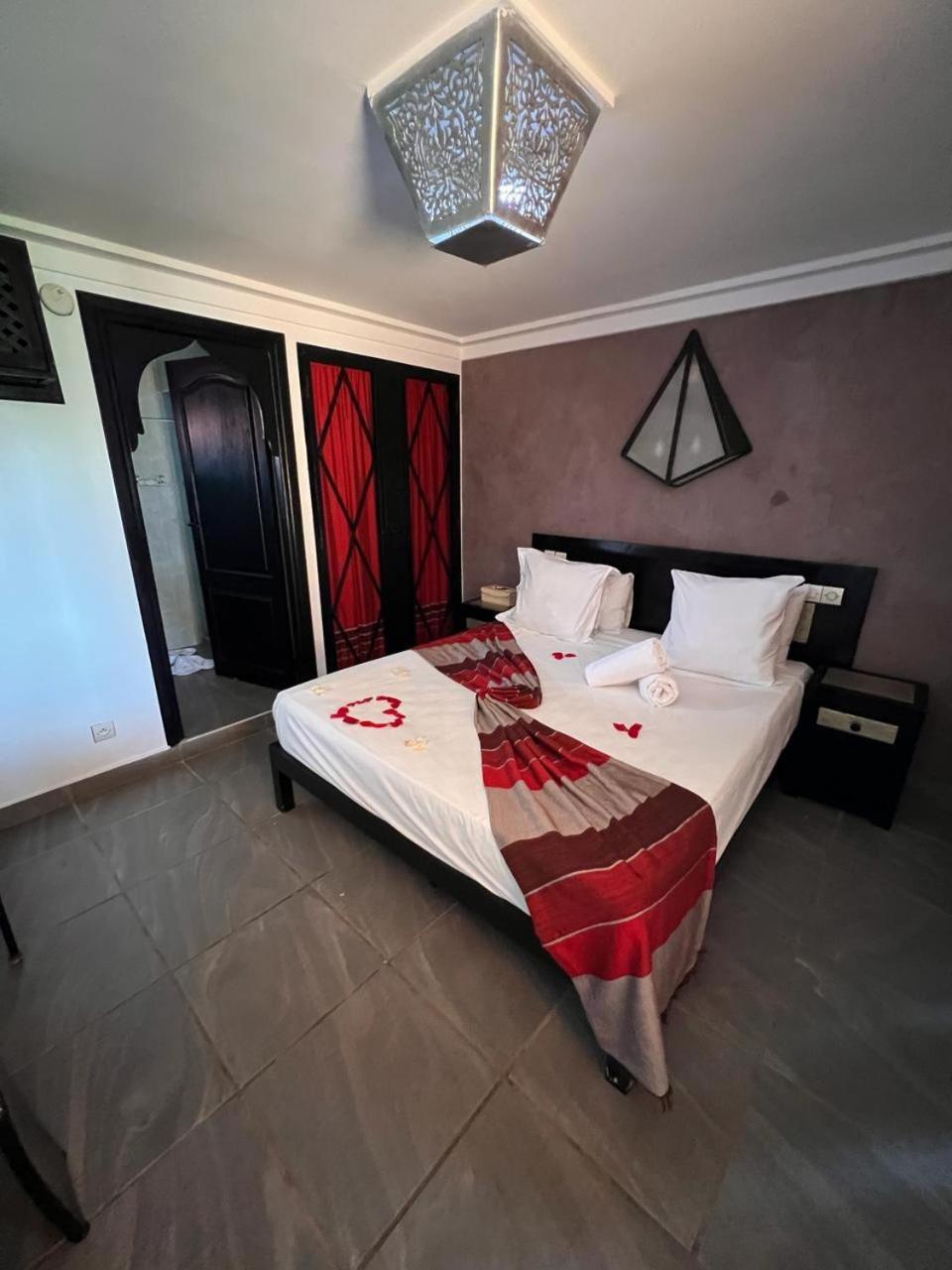 Villa Tata Marie Maison D'Hotes Marrakech マラケシュ エクステリア 写真
