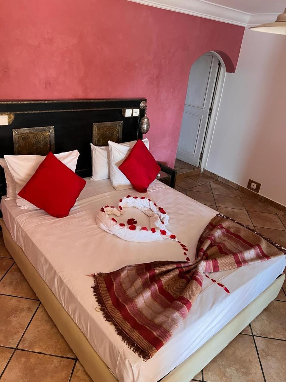 Villa Tata Marie Maison D'Hotes Marrakech マラケシュ エクステリア 写真